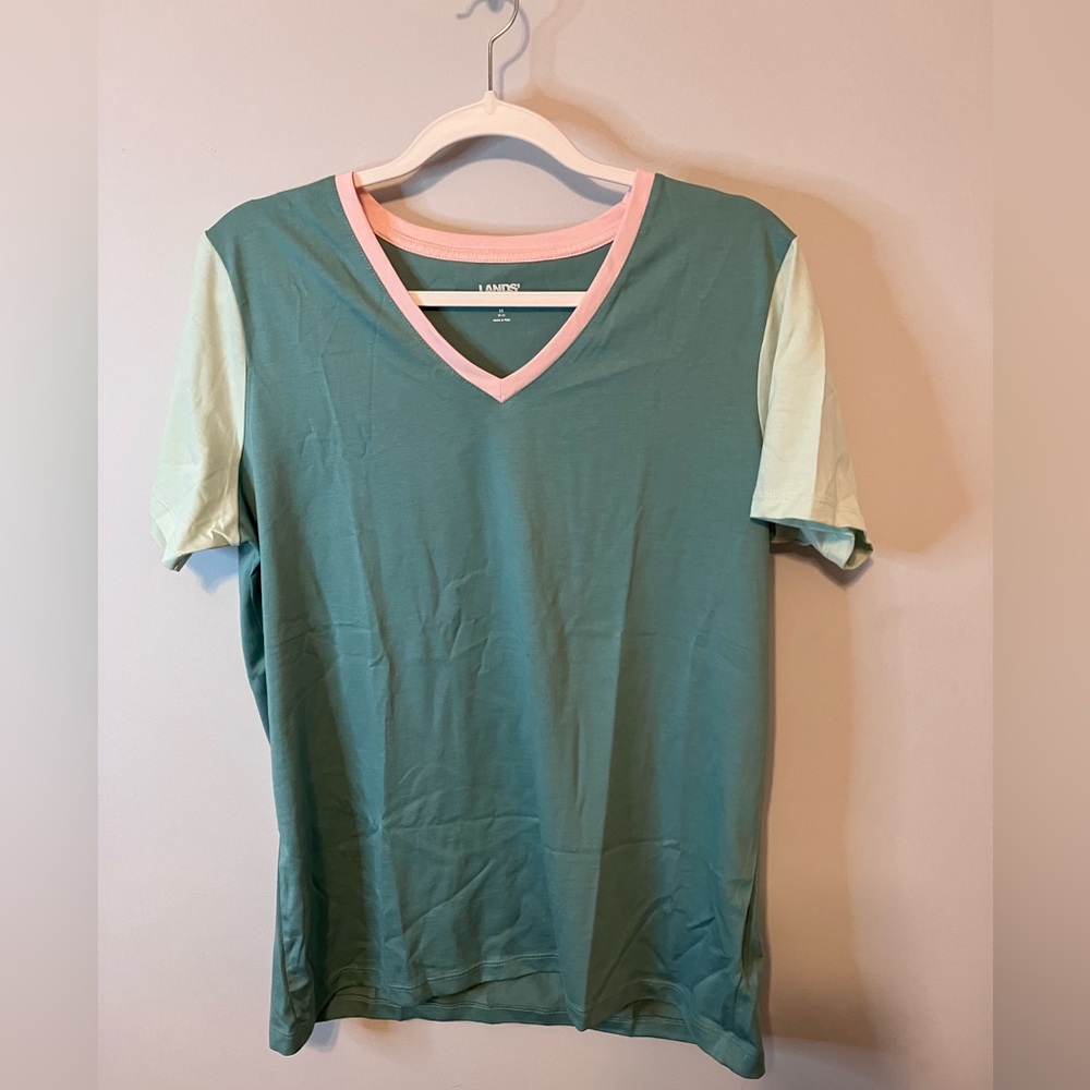 NWT Lands End Supima SS V-neck Tee size M Tri-color sage mint and pink